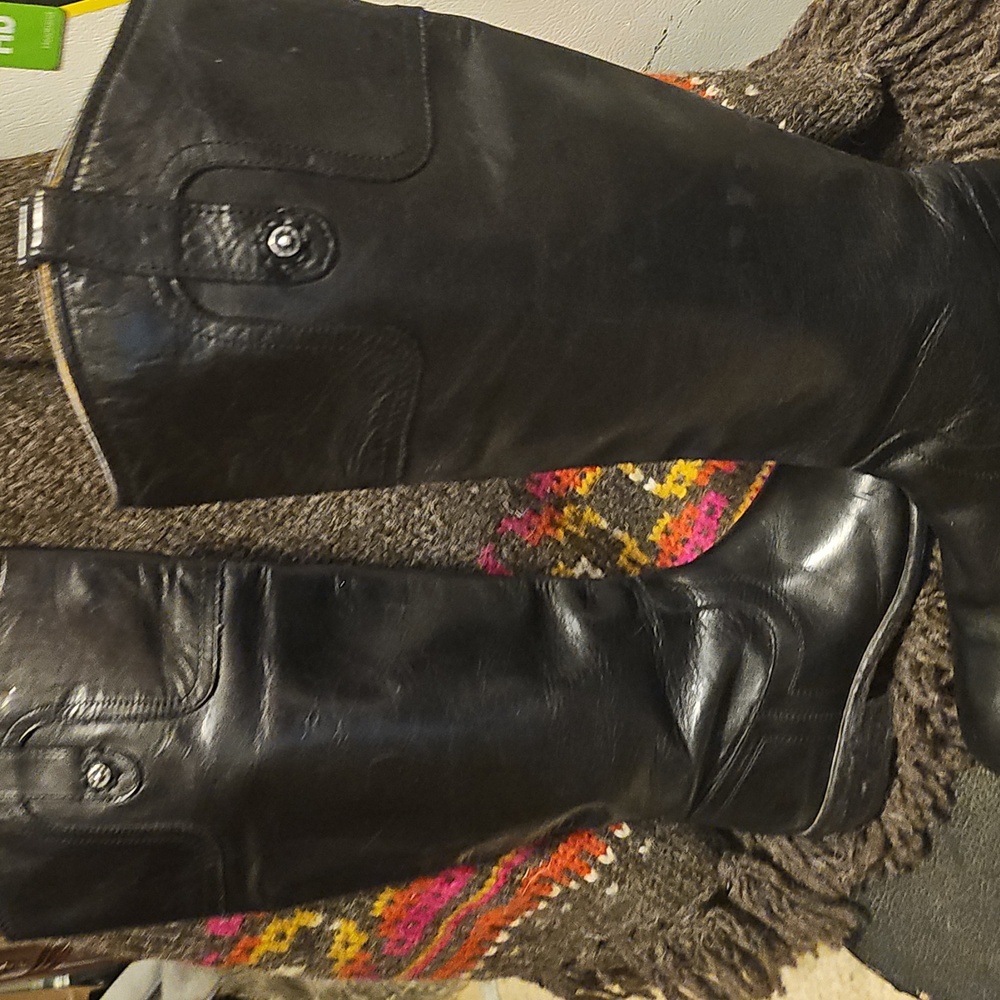 Frye Blk Leather Riding Boots - Picture 3 of 3